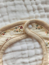 Load image into Gallery viewer, Bouquet 100% Cotton Bib (6 Layers)