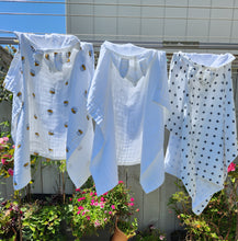 Load image into Gallery viewer, Butterfly Hooded Towel
