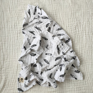 Feather Hooded Muslin Towel